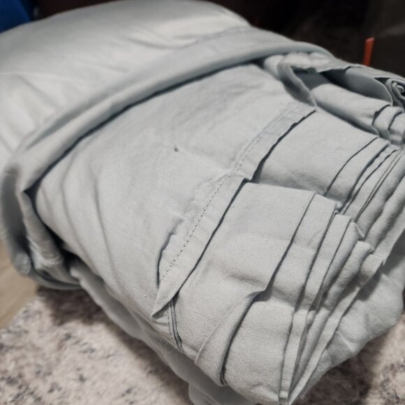 Silk and Snow - Egyptian Cotton King Sheet Set - Ice Blue - Picture 1 of 1